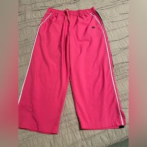 Nike cropped pants